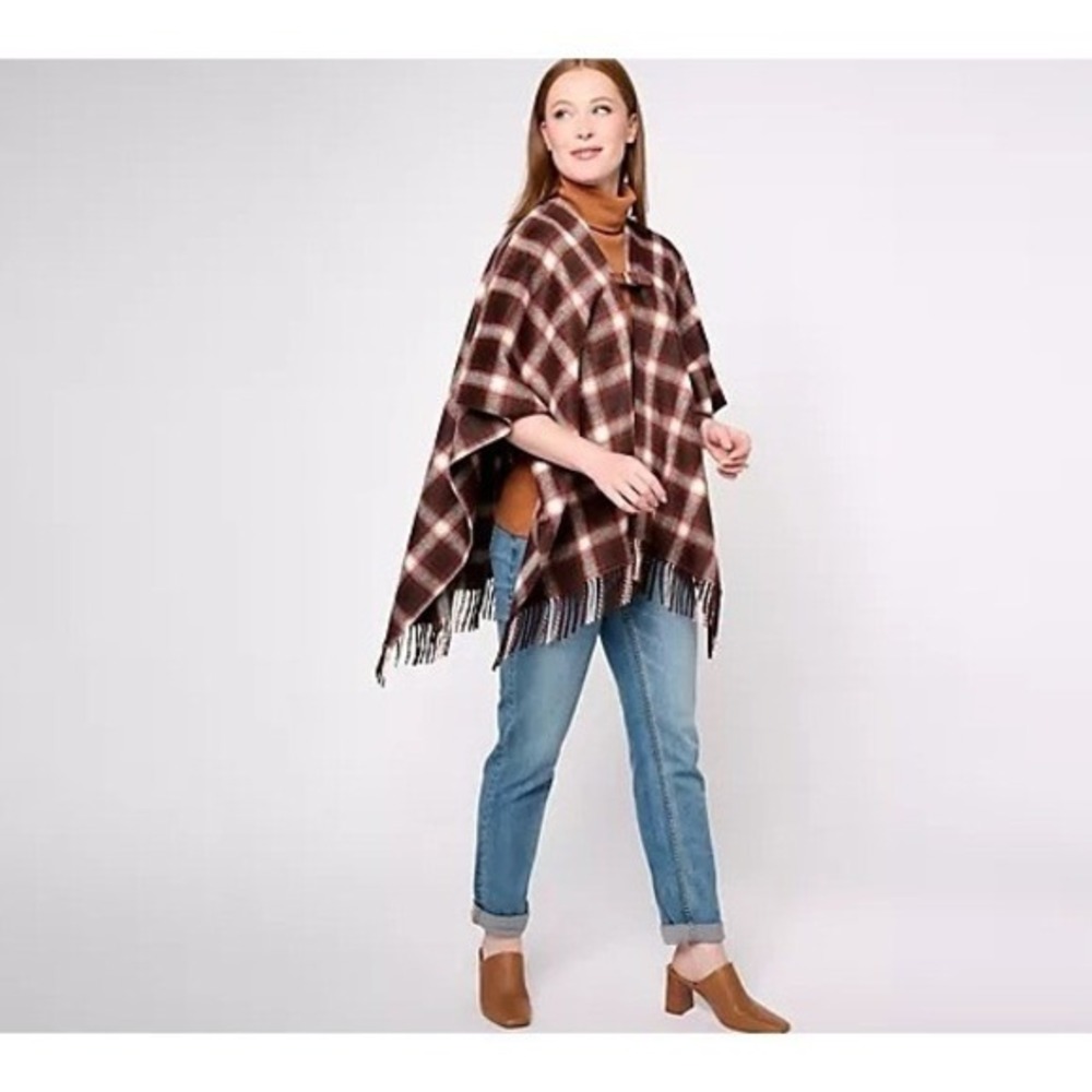 Denim & Co Heritage Plaid Cape Womens M Brown White Fringe Buckle Closure‎
